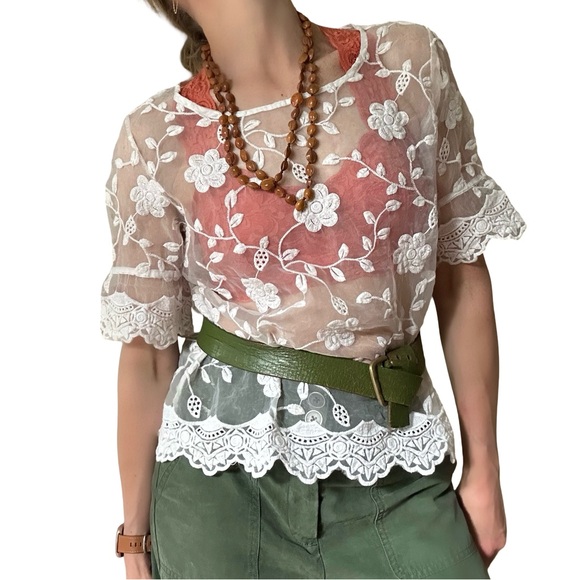 Code Sheer White Floral Lace Top Boho Whimsy Fairy Blouse Size Medium - Picture 1 of 15